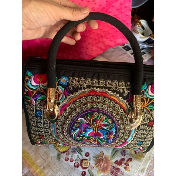 DAUBDO Embroidered Handbag Amazon - Picture 4 of 10